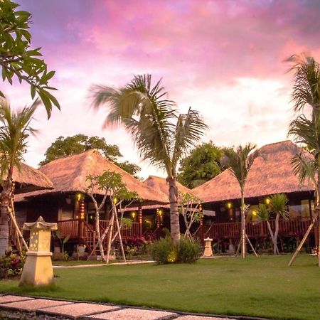 Koji Garden Huts Hotel นูซาเลมโบงัน ภายนอก รูปภาพ