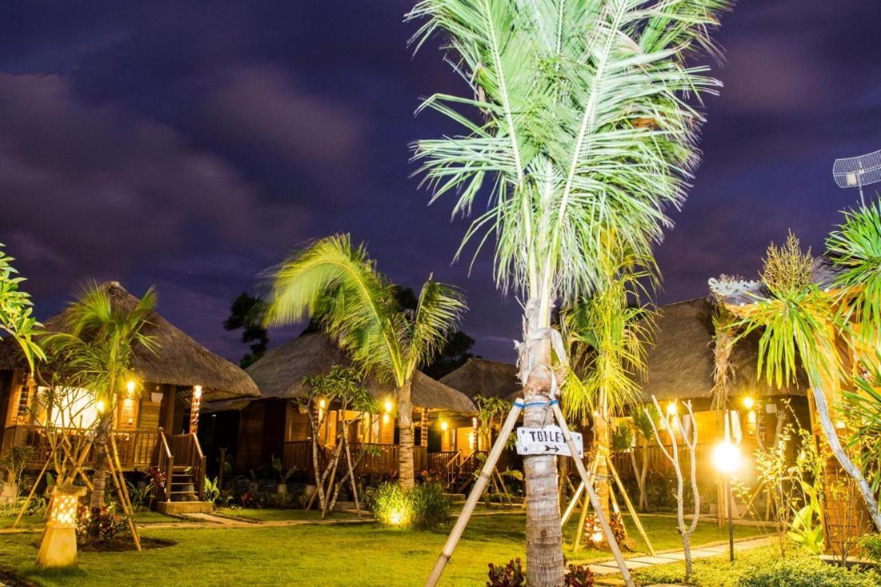 Koji Garden Huts Hotel นูซาเลมโบงัน ภายนอก รูปภาพ
