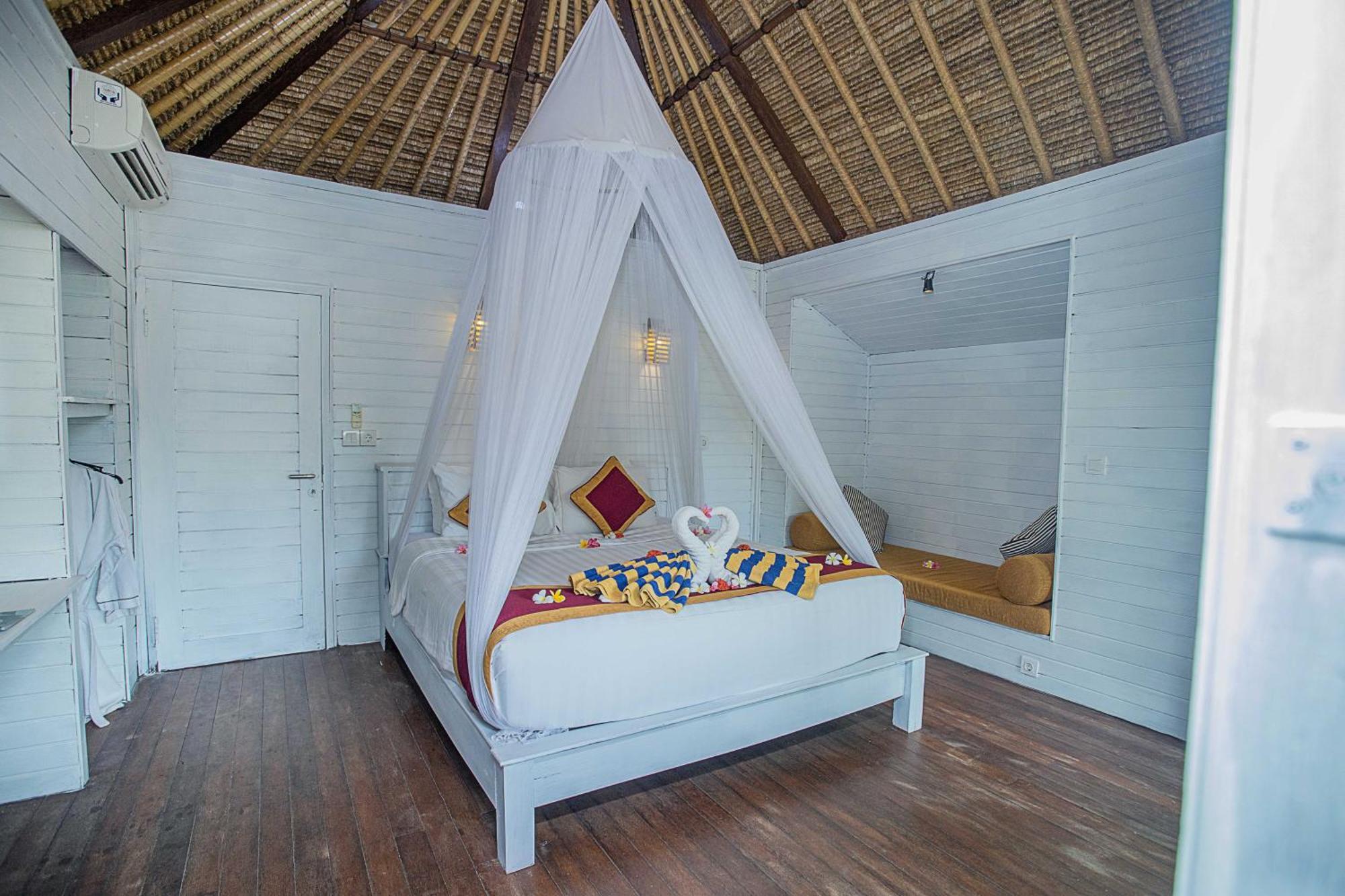 Koji Garden Huts Hotel นูซาเลมโบงัน ภายนอก รูปภาพ