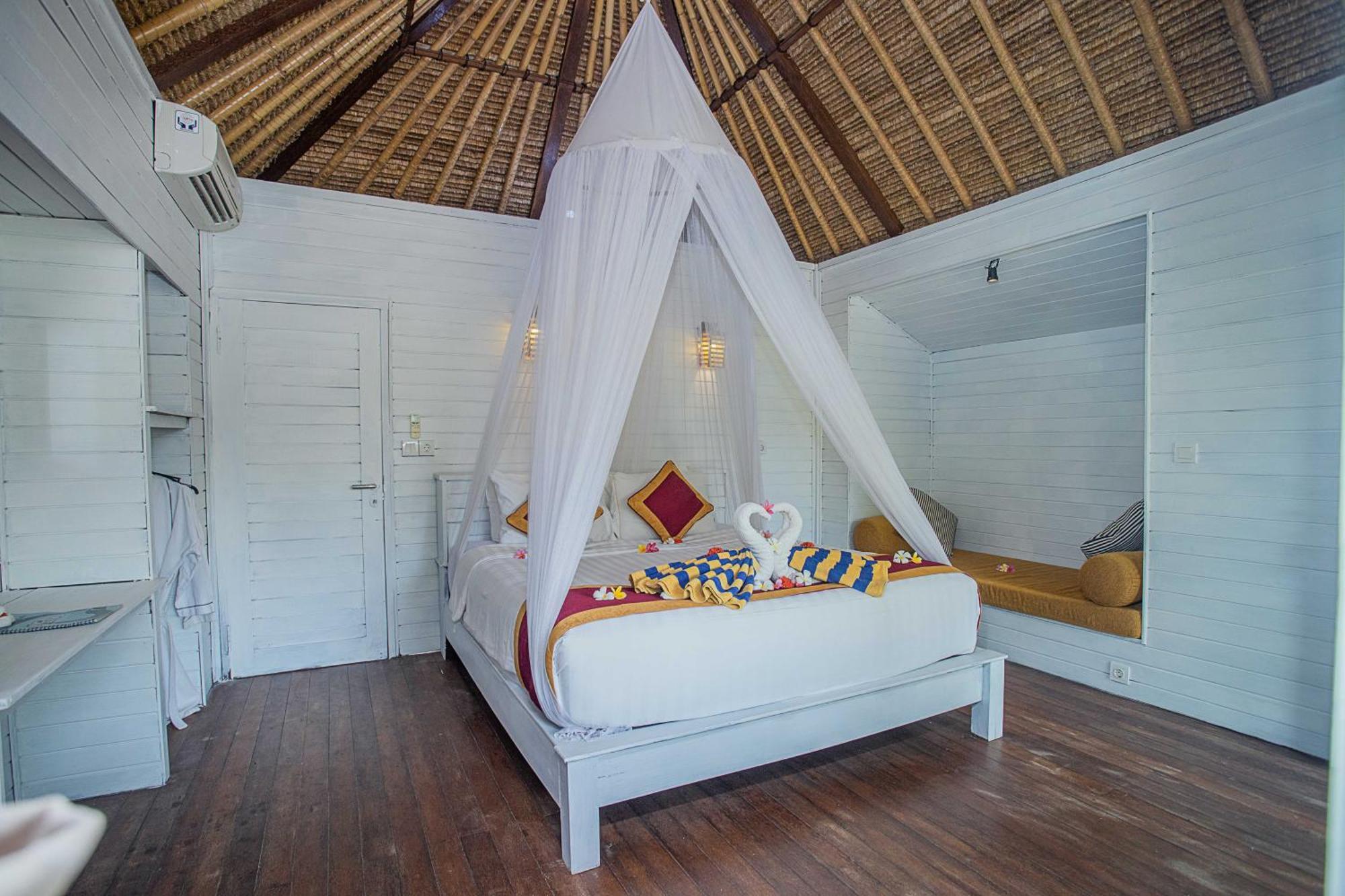 Koji Garden Huts Hotel นูซาเลมโบงัน ภายนอก รูปภาพ