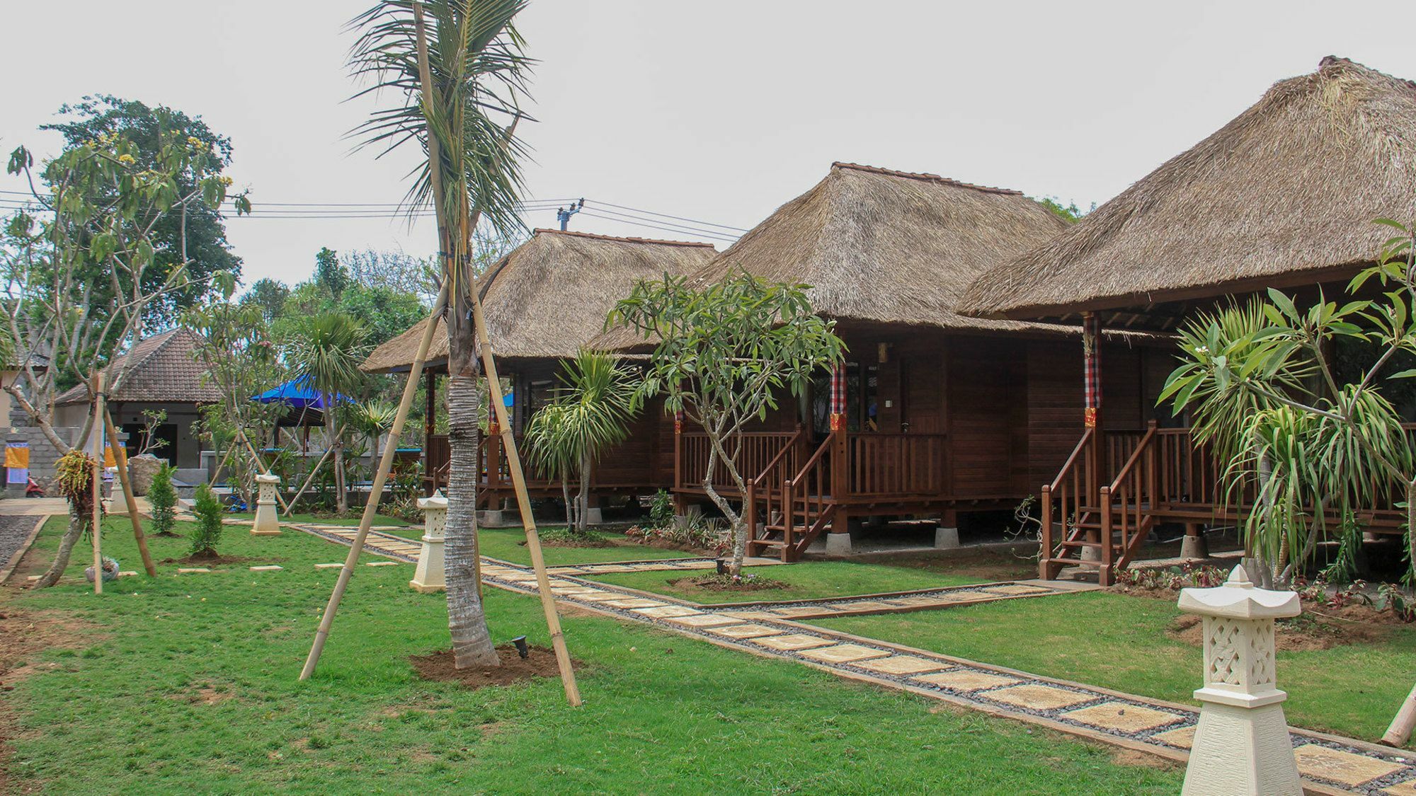 Koji Garden Huts Hotel นูซาเลมโบงัน ภายนอก รูปภาพ