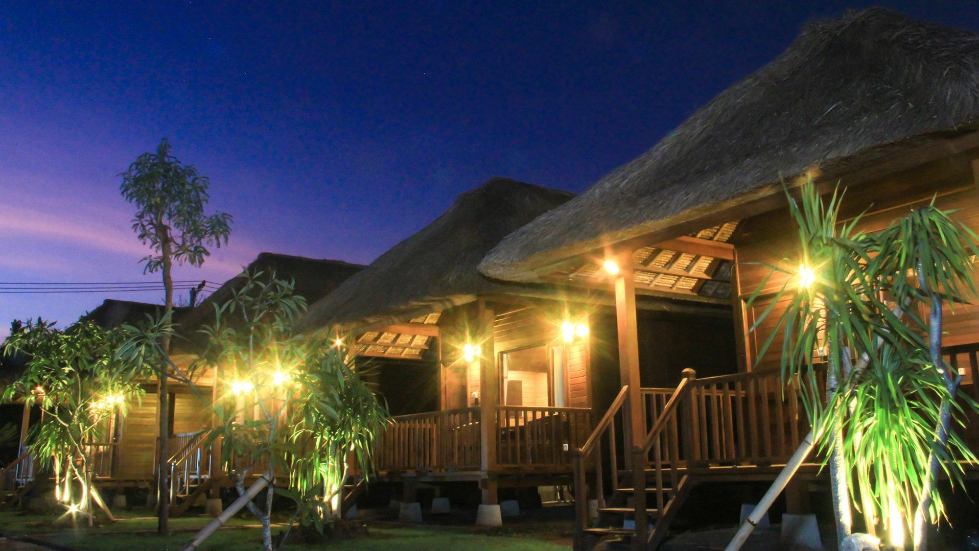 Koji Garden Huts Hotel นูซาเลมโบงัน ภายนอก รูปภาพ